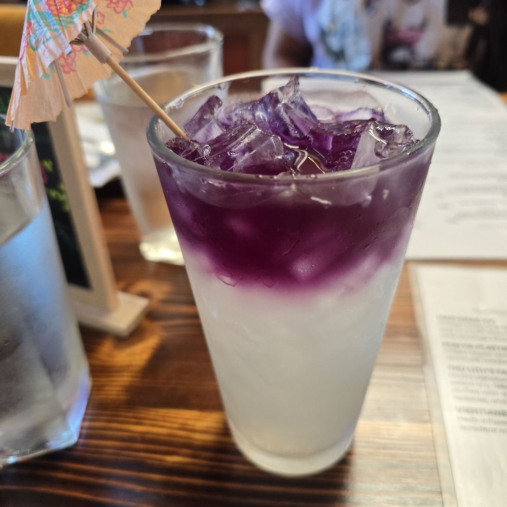 Lao Garden - Blue lemonade (butterfly pea), really good flavor - Laotian Near Me - Berkeley, California