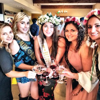 Rockin' Wine Tours - Wine Tours Near Me - Temecula, California