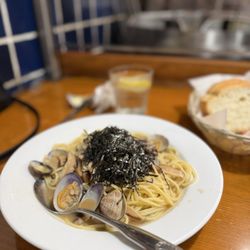 Japanese Style Clam Sauce Shiitake & Shimeji mushrooms