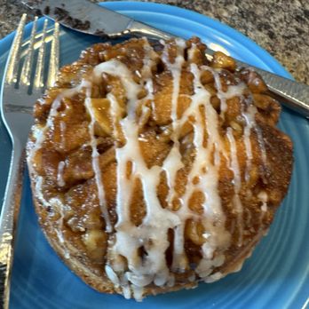 Davis Bakery & Delicatessen - Nut cake was moist and tasty. - Bakeries Near Me - Woodmere, Ohio