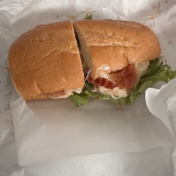Diggers Deli - Chicken sandwich. - Delis Near Me - Vacaville, California Diggers Deli - Chicken sandwich. - Delis Near Me - Vacaville, California