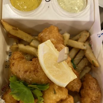 Gordon Ramsay Fish & Chips - Fish and Shrimp Combo Chips with Dirt #2 - Tarter and Curry Mango - Fish & Chips Near Me - New York, New York Gordon Ramsay Fish & Chips - Fish and Shrimp Combo Chips with Dirt #2 - Tarter and Curry Mango - Fish & Chips Near Me - New York, New York