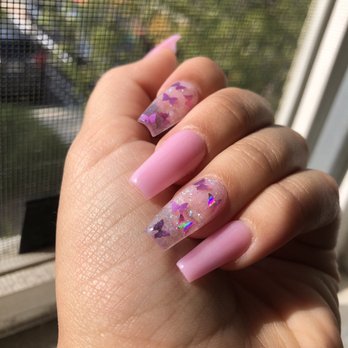 Legends Nails & Spa - Acrylics by Lee - Nail Salons Near Me - Rancho Cucamonga, California