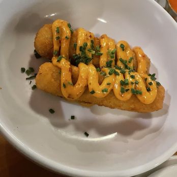 Chomp Kitchen and Drinks - American Near Me - Providence, Rhode Island