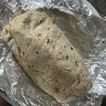 El Aguila - Grilled Chicken Burrito - Mexican Near Me - New York, New York