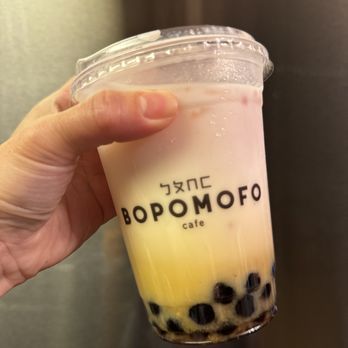 Bopomofo Cafe - Strawberry Milk Tea w/ Boba - Bubble Tea Near Me - San Gabriel, California Bopomofo Cafe - Strawberry Milk Tea w/ Boba - Bubble Tea Near Me - San Gabriel, California