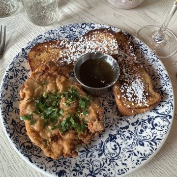 The Hampton Social - River North - FRIED CHICKEN STACK - Seafood Near Me - Chicago, Illinois The Hampton Social - River North - FRIED CHICKEN STACK - Seafood Near Me - Chicago, Illinois