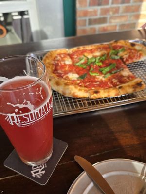 Resonate Brewery + Pizzeria by null