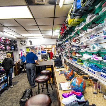 Del Mar Lanes - Pro Shop! Donna is awesome! - Bowling Near Me - Houston, Texas