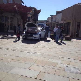 The Village at Corte Madera - Shopping Centers Near Me - Corte Madera, California