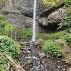 Gray Line of Portland - Pink Trolley Sightseeing - Latourell Falls