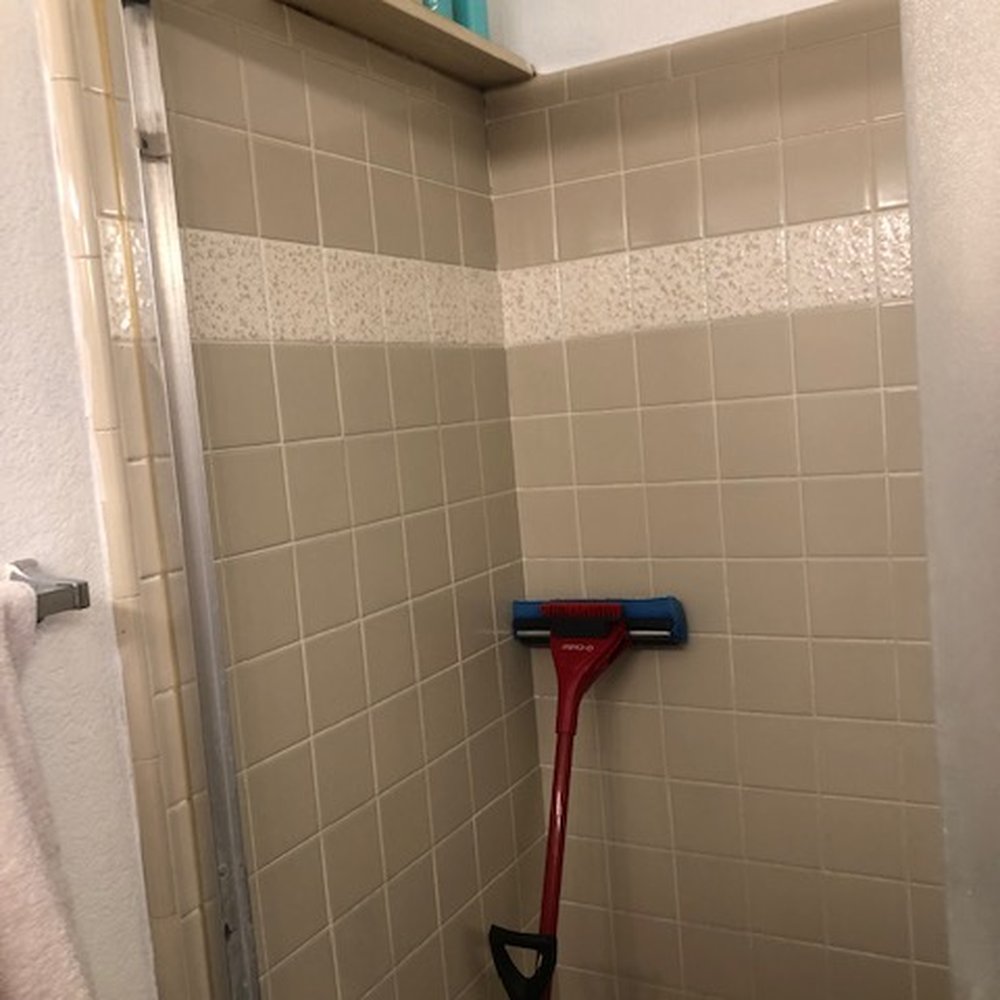 Axa Resurfacing - BEFORE - Ewwwww - Refinishing Services Near Me