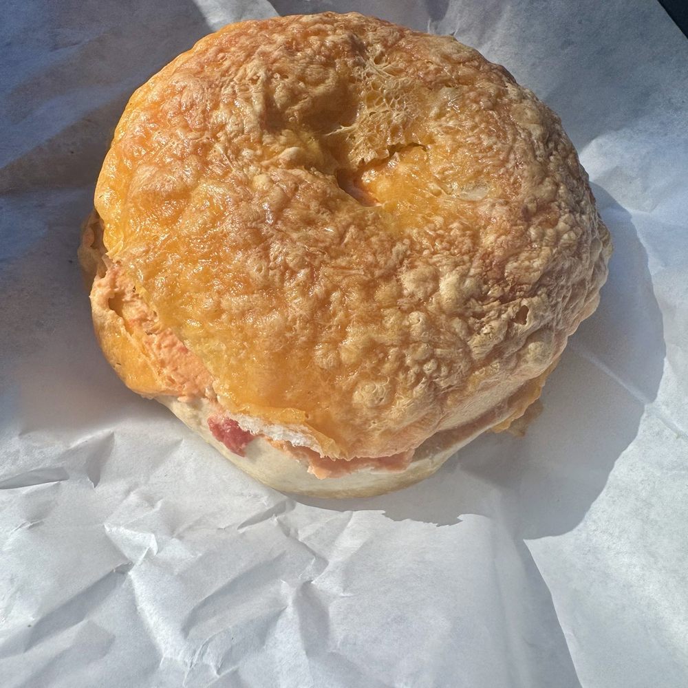 Cheese bagel w/sun dried tomato cream cheese