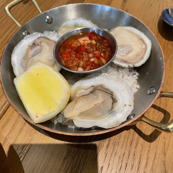 Marmo - Raw oysters - Italian Near Me - Houston, Texas Marmo - Raw oysters - Italian Near Me - Houston, Texas