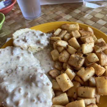 Apple Annie's - Biscuits and Gravy with hash browns Delicious! - Desserts Near Me - White Hall, West Virginia Apple Annie's - Biscuits and Gravy with hash browns Delicious! - Desserts Near Me - White Hall, West Virginia