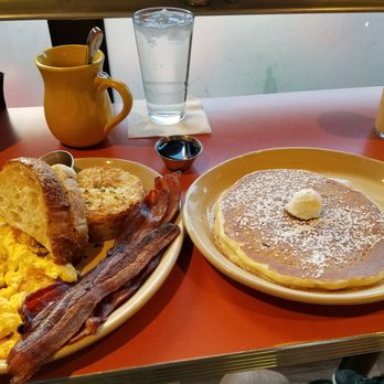 Snooze, an A.M. Eatery - Breakfast & Brunch Near Me - Tempe, Arizona