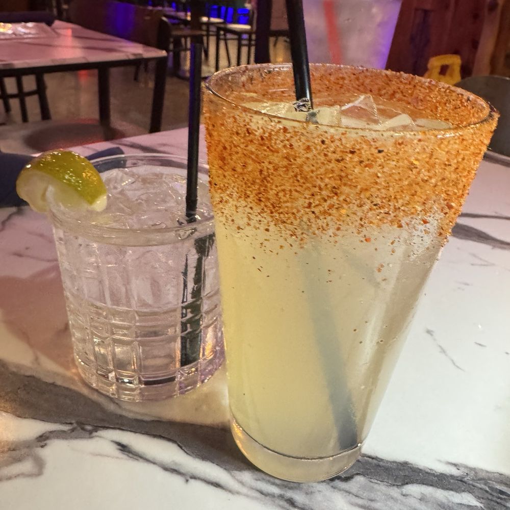 375 Social Kitchen - Vodka and tonic & HBIC margarita - Asian Fusion Near Me - Universal City, Texas 375 Social Kitchen - Vodka and tonic & HBIC margarita - Asian Fusion Near Me - Universal City, Texas