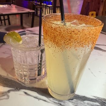 375 Social Kitchen - Vodka and tonic & HBIC margarita - Asian Fusion Near Me - Universal City, Texas
