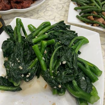 Cheung Hing - H13. Peking Spareribs, F11. Chicken with String Beans and G9. Chinese Lettuce w/ Garlic Sauce - Dim Sum Near Me - Belmont, California