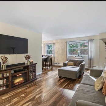 Call N Fix - Living room newly installed hardwood flooring. - Handyman Near Me - St Augustine , Florida