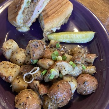 Groggs Pinnacle Brewing Company - Roasted potatoes - American Near Me - Helper, Utah