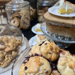 Cozy Nook Cafe’ - Fresh danishes