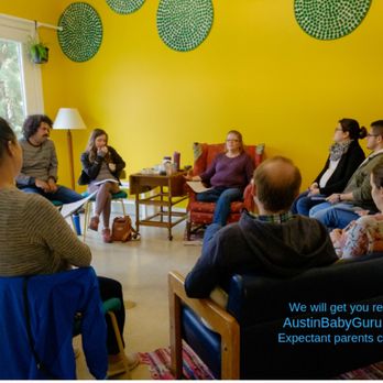 Austin Baby Guru - Expectant parents & doula students in class - Parenting Classes Near Me