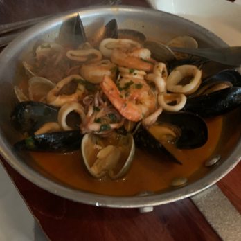 Carmelina's - Italian Near Me - Boston, Massachusetts