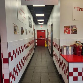 Five Guys - Burgers Near Me - Toledo, Ohio