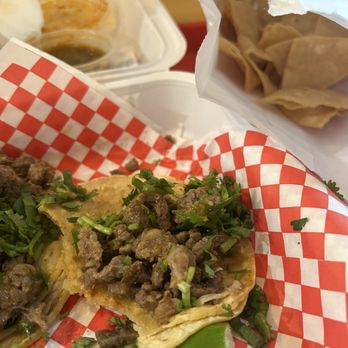 Tacos El Goloso - Chips and salsa - Mexican Near Me - Torrance, California Tacos El Goloso - Chips and salsa - Mexican Near Me - Torrance, California