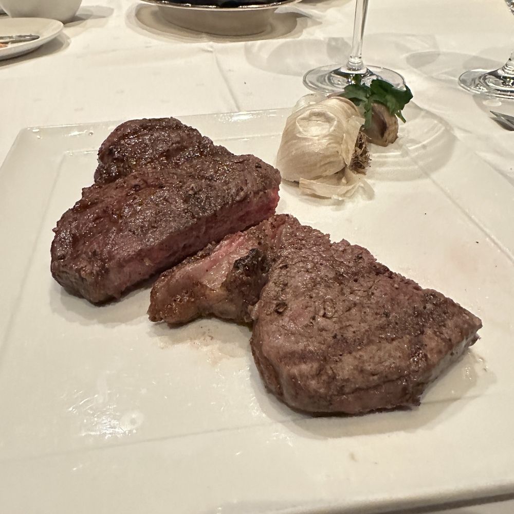 C2 Steak & Seafood - Portherhouse steak (split) - Steakhouses Near Me - Brooks, California