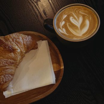 Sorbo - Caramel latte and croissant - Wine Bars Near Me - Wesley Chapel, Florida
