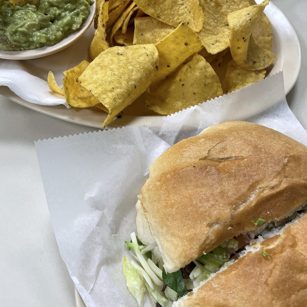 Los Burritos Tapatios - Guacamole and chips, steak torta - Mexican Near Me - Lisle, Illinois