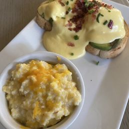 Eggs Benedict & Cheese Grits