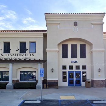 Bill Jou, MD - Front of building - Endocrinologists Near Me - Temecula, California Bill Jou, MD - Front of building - Endocrinologists Near Me - Temecula, California