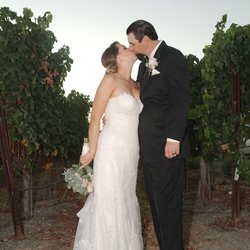 Body Bar Sunless Spa & Suites - The perfect "hue of you" on your special day!