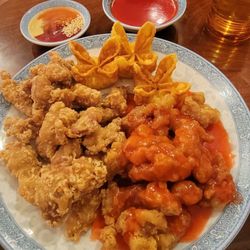 Moy's Dynasty - Sweet and sour chicken, sesame chicken, crab puffs