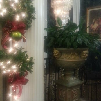 Chateau Del Mar - Christmas - Venues & Event Spaces Near Me - Hickory Hills, Illinois