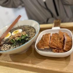 Hanami - Chicken Katsu Ramen - Black Garlic