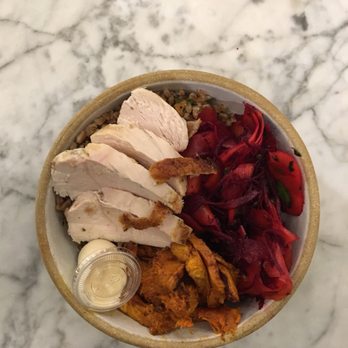 Dig Inn - Herb chicken, squash, beats, and aoliiii - New American Near Me - Boston, Massachusetts Dig Inn - Herb chicken, squash, beats, and aoliiii - New American Near Me - Boston, Massachusetts
