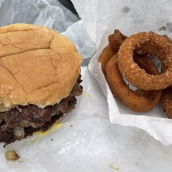 Beef Burger Bob's - No cheese, grilled onions, mustard and pickle