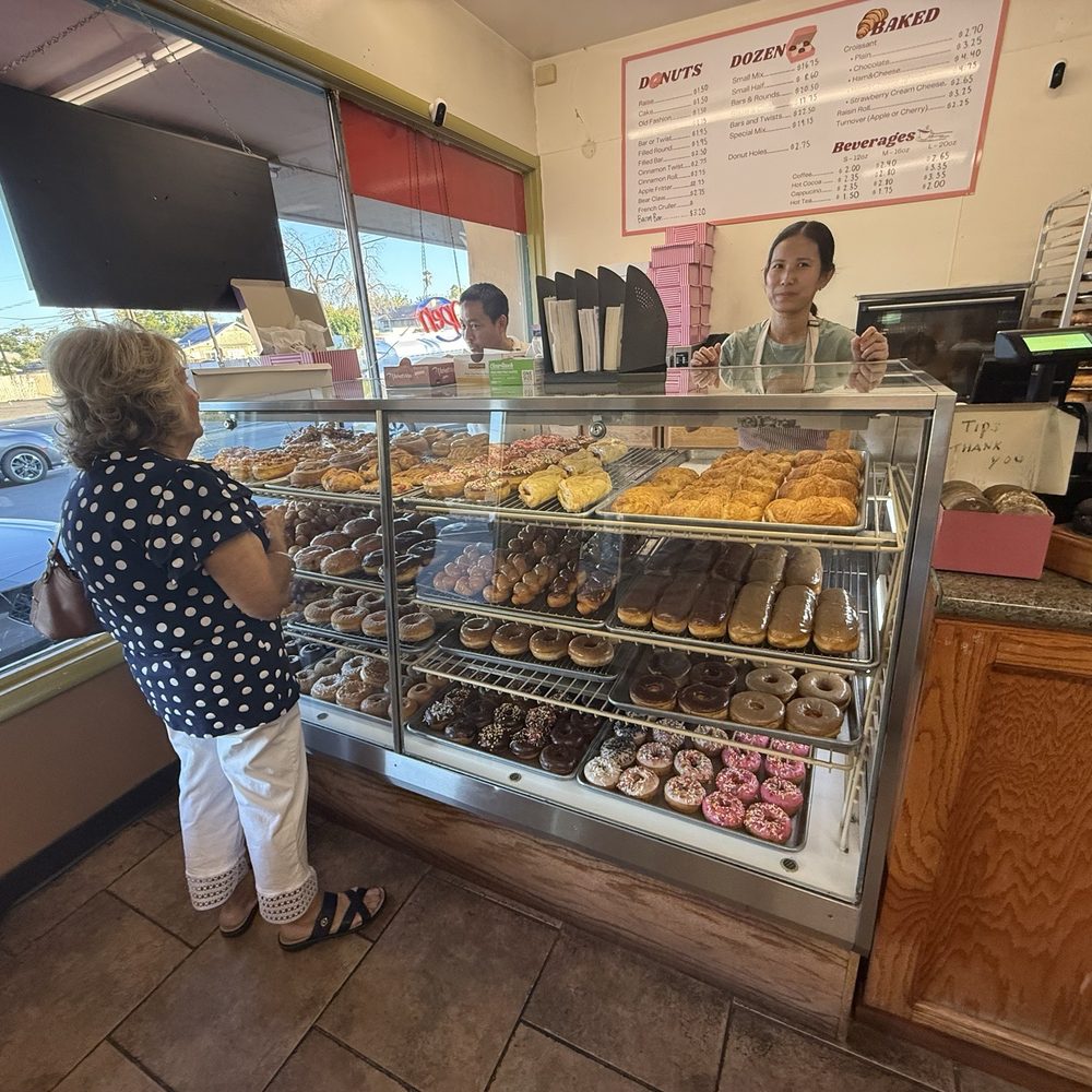 Rollen Donuts - Donuts Near Me - Merced, California Rollen Donuts - Donuts Near Me - Merced, California