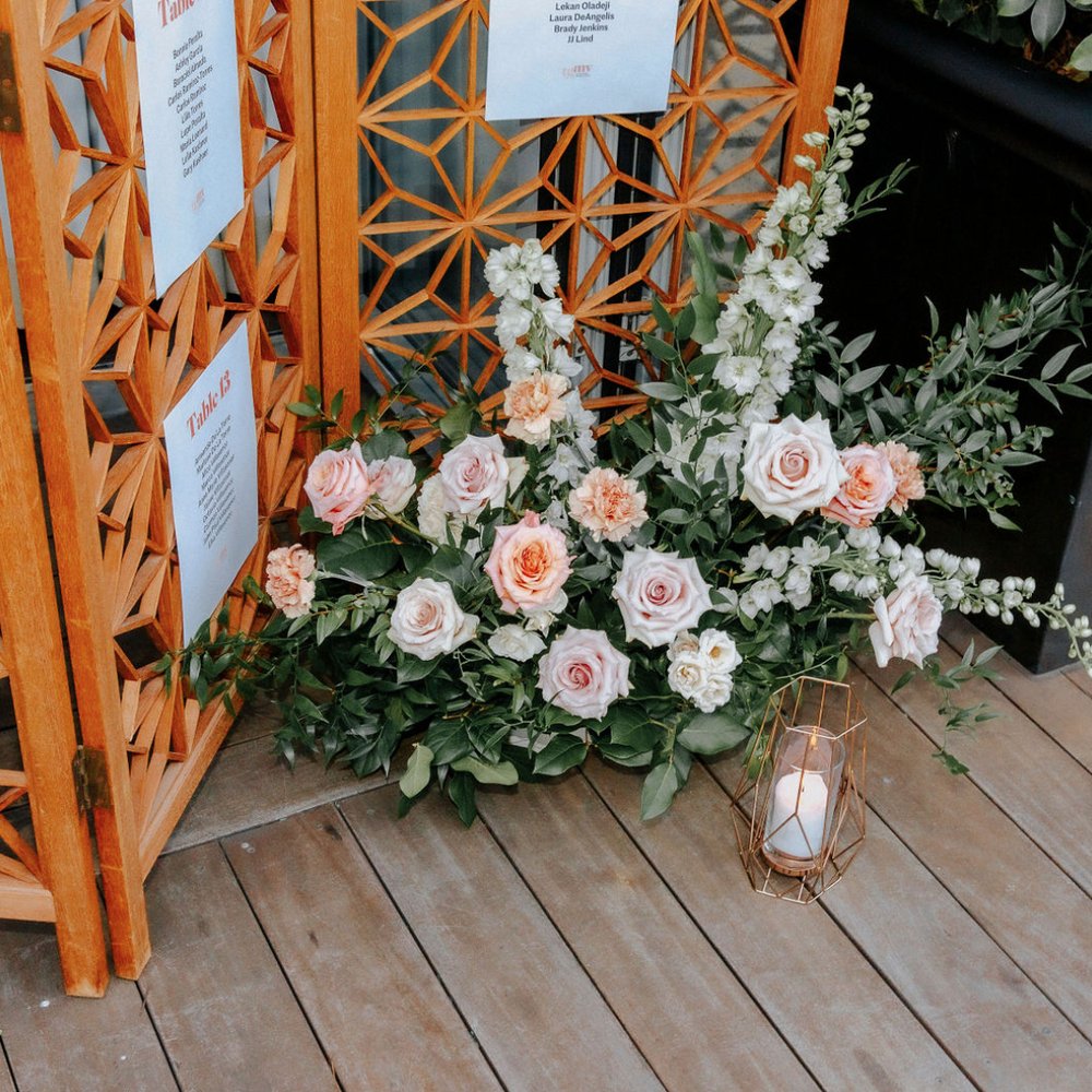 Le Champagne Projects - Photos by John David Swiger (John David Weddings) - Florists Near Me Le Champagne Projects - Photos by John David Swiger (John David Weddings) - Florists Near Me