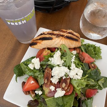 Antonia's - Strawberry poppyseed half salad with grilled salmon and lavender lemonade - Italian Near Me - Hillsborough, North Carolina Antonia's - Strawberry poppyseed half salad with grilled salmon and lavender lemonade - Italian Near Me - Hillsborough, North Carolina