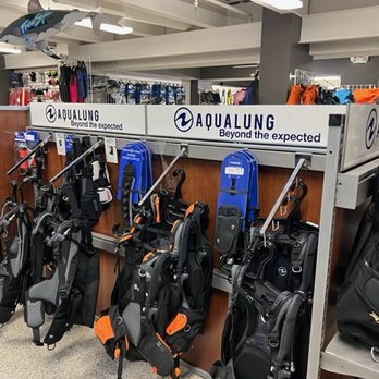 Divers Supply Indy - Scuba Diving Near Me - Indianapolis, Indiana Divers Supply Indy - Scuba Diving Near Me - Indianapolis, Indiana