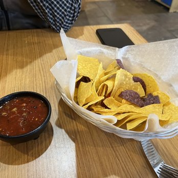 El Caporal Sunriver - Tortilla chips and salsa - Mexican Near Me - Sunriver, Oregon El Caporal Sunriver - Tortilla chips and salsa - Mexican Near Me - Sunriver, Oregon