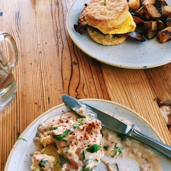 Jackson's Corner - Home made biscuits!!! The sausage gravy was delish - Sandwiches Near Me - Bend, Oregon