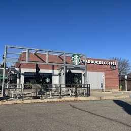 Exterior photo of Starbucks - Portsmouth, New Hampshire Exterior photo of Starbucks - Portsmouth, New Hampshire
