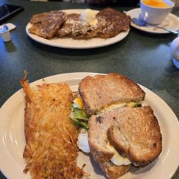 Avocado BLT with hashbrowns Avocado BLT with hashbrowns