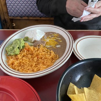 El Tapatio Restaurant - Beans and rice - Mexican Near Me - Oak Grove, Oregon El Tapatio Restaurant - Beans and rice - Mexican Near Me - Oak Grove, Oregon
